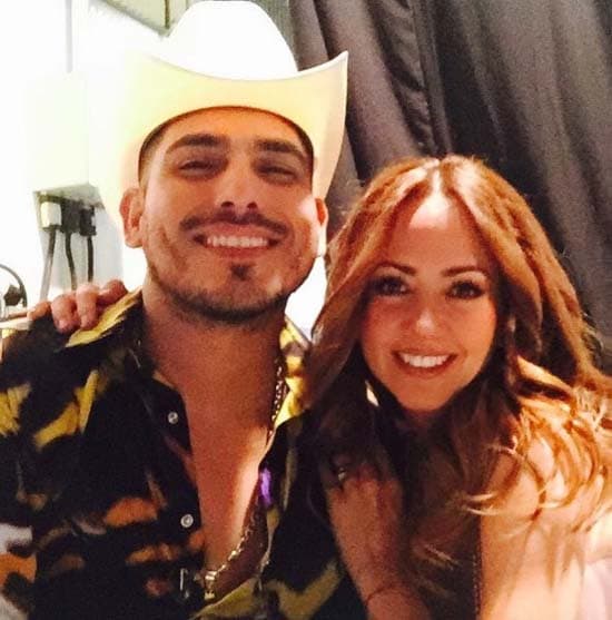 Un buena plática entre Espinoza Paz y Andrea.