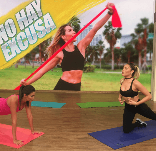 Frida Sofía puso a sudar a Ana Patricia, con
<b><a href="http://www.univision.com/shows/despierta-america/no-hay-excusas-frida-sofia-nos-compartio-su-rutina-de-ejercicios-para-lograr-ese-cuerpazo-video">su rutina de ejercicios para mostrar un cuerpo esculpido</a></b> en este verano.