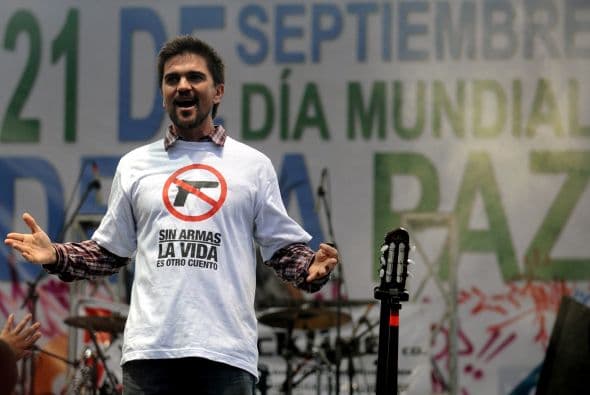 "No es un concierto más, es una oportunidad para reflexionar sobre el futuro de nuestros hijos, que puede ser diferente si todos trabajamos por eso", puntualizó Juanes.