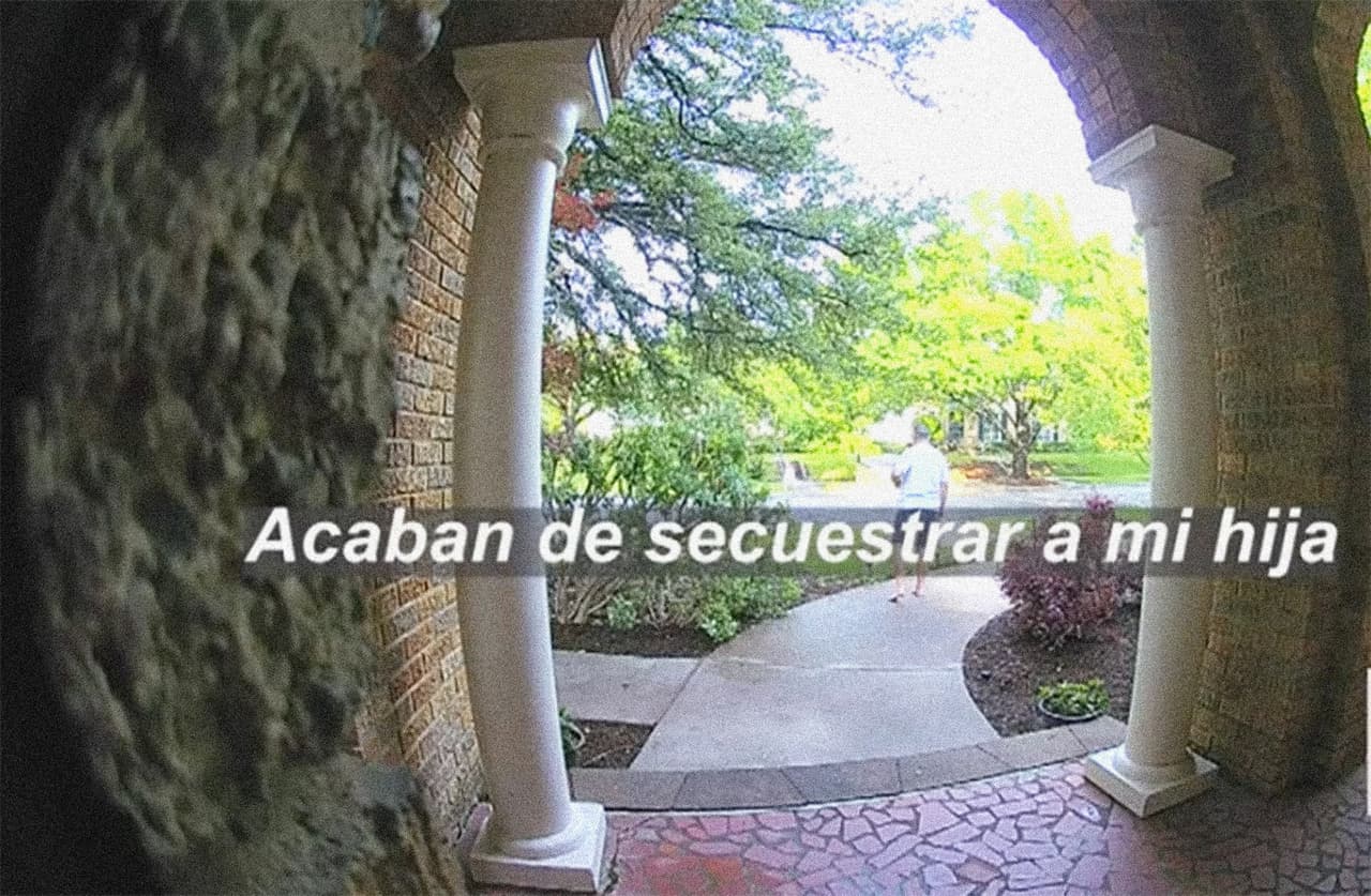 “¡Ayúdenme por favor! ¡Acaban de secuestrar a mi hija!” clamó la madre de Salem Sabatka cuando secuestraron a su hija a las 6:30pm de este sábado.