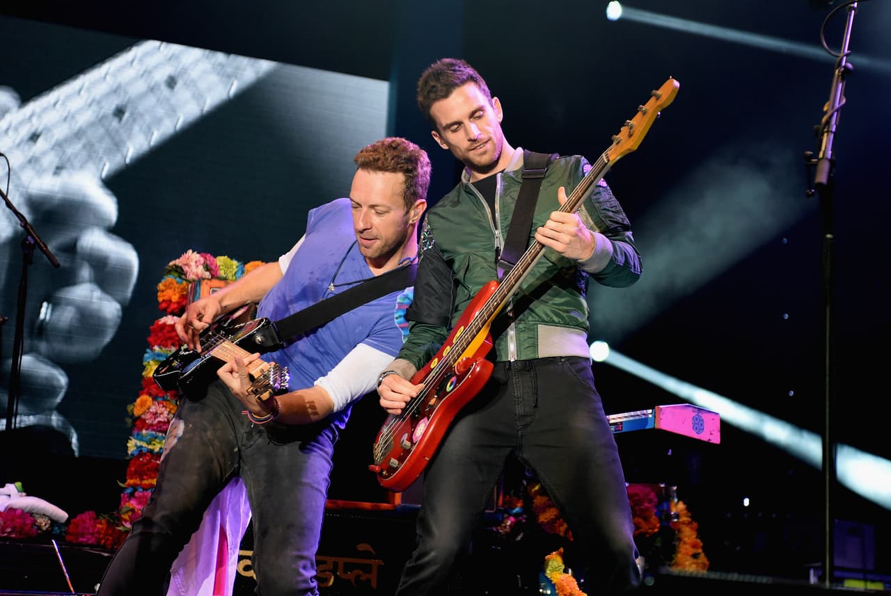 Nobles acciones de Harry y los artistas involucrados.