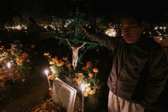 Las leyendas sobre las almas en pena no asustan, todo lo contrario, entusiasman a todos aquellos que esperan una señal de sus familiares en el otro mundo.