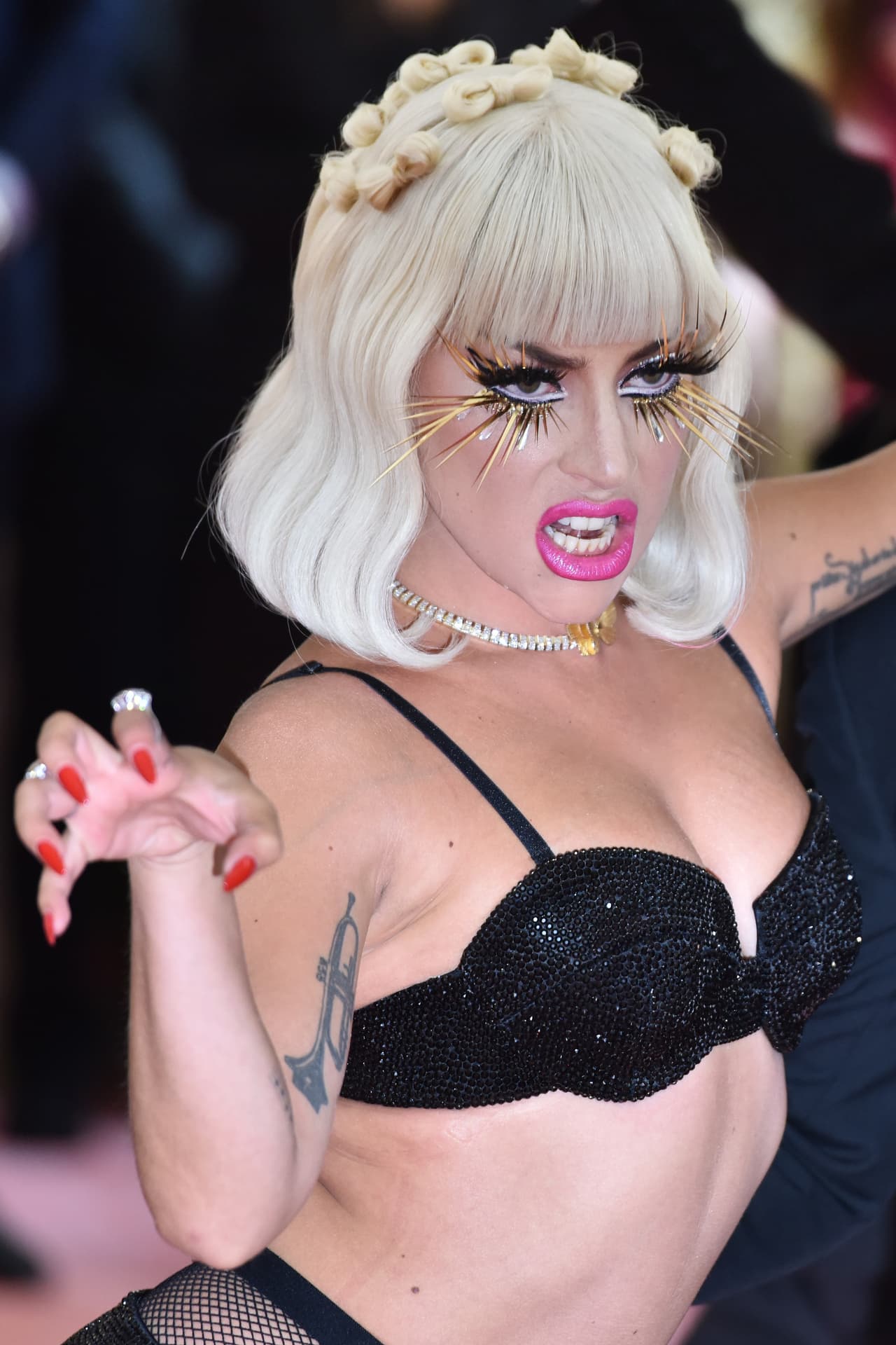 En un show del pasado sábado 8 de junio en Las Vegas, 
<b><a href="https://www.univision.com/famosos/lady-gaga-no-tolera-que-la-vinculen-con-la-ruptura-de-bradley-cooper-e-irina-shayk-fotos" target="_blank">Lady Gaga demostró que no tolera que la vinculen con Cooper</a></b>.