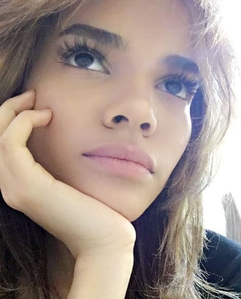 ¿Quién le roba el pensamiento a Leslie?