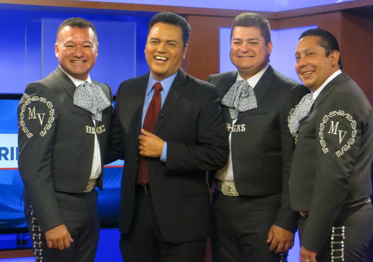 Y hasta el Cielito Lindo se aventó a cantar.