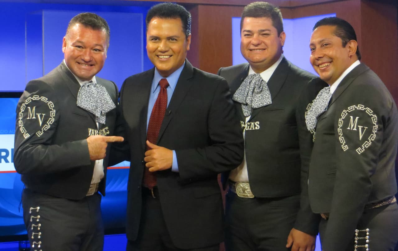 Mariachi Vargas de Tecalitlán sorprende en la estación Grand Central de Nueva York