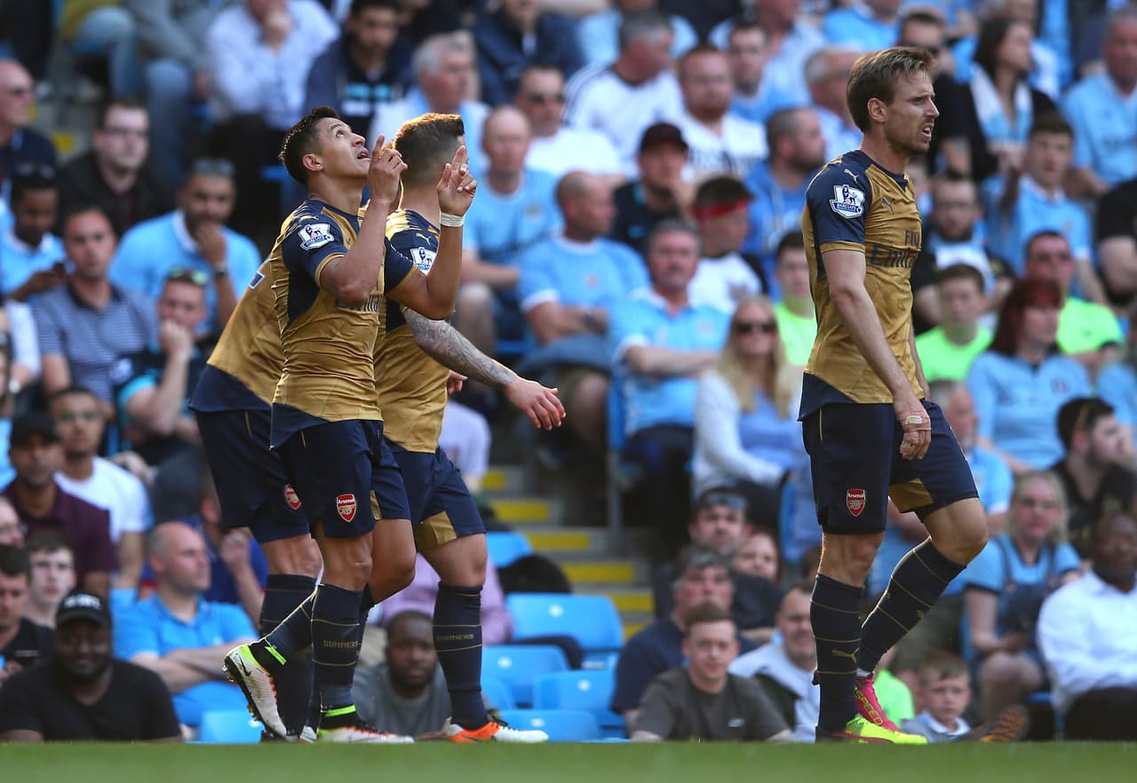 Arsenal salva empate ante City y mantiene puesto directo para Champions League
