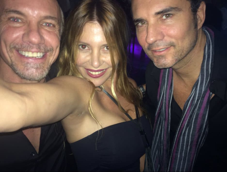 Sin duda alguna fue una noche inolvidable para Angelique y Sebastián, quienes gozaron cada minuto con el cariño de sus seres queridos.