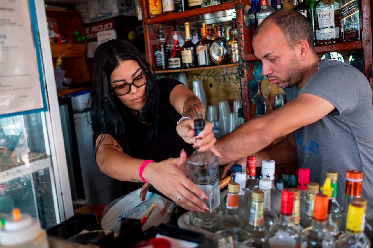 Bares y clubes nocturnos podrán operar nuevamente desde que inició la pandemia en Puerto Rico