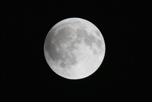 Siendo el 6 el número del amor por excelencia la proyección que emana es armónica. Como vas a utilizarlo a fin de atraer la abundancia harás lo siguiente: esperas que haya Luna llena: en tu horóscopo diario siempre aparece indicada.