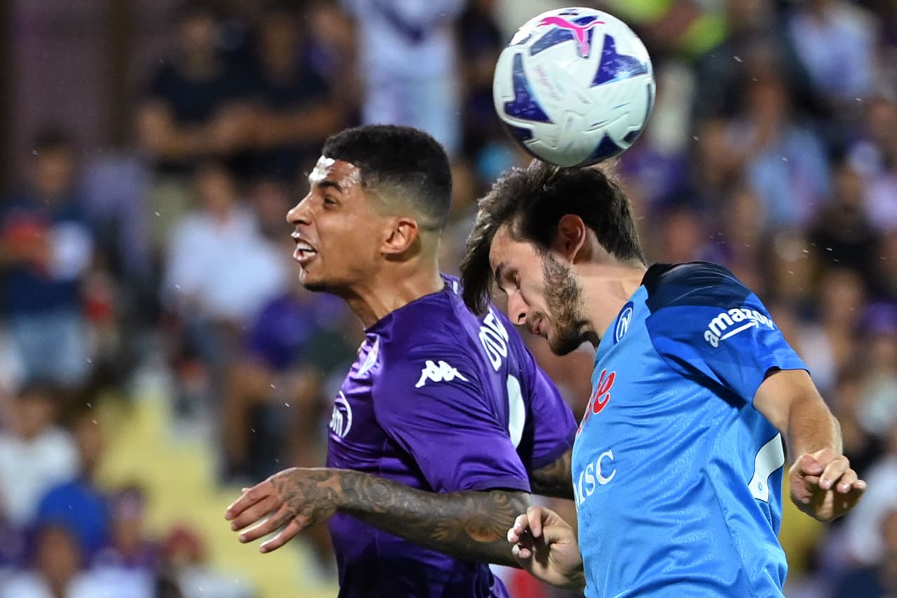 En el cierre de la actividad dominical en Italia, el mexicano fue titular, casi da una asistencia de gol y falló la opción más clara en la visita a Florencia.