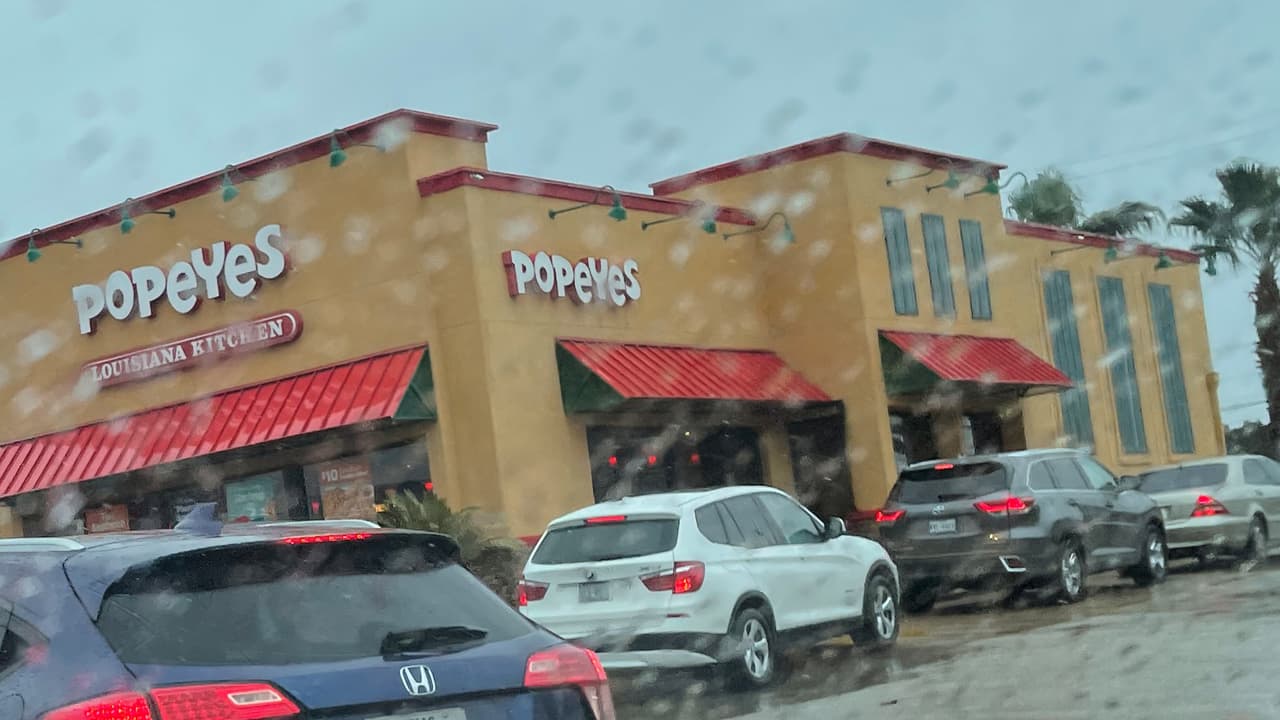 Los conductores se han comportado de una manera ordenada en la compra de comida.