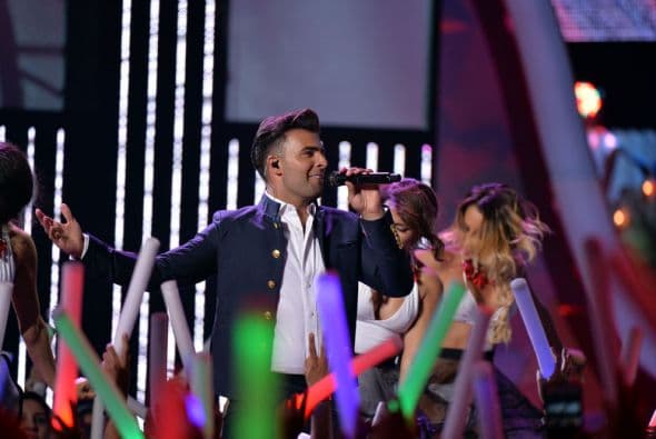 Llegó el momento de uno de los consentidos del mundo latino, Jencarlos Canela.