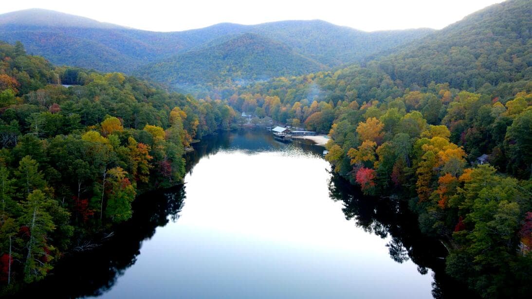 Vogel State Park está a las faldas de Blood Mountain, en el corazón del Bosque Nacional Chattahoochee.