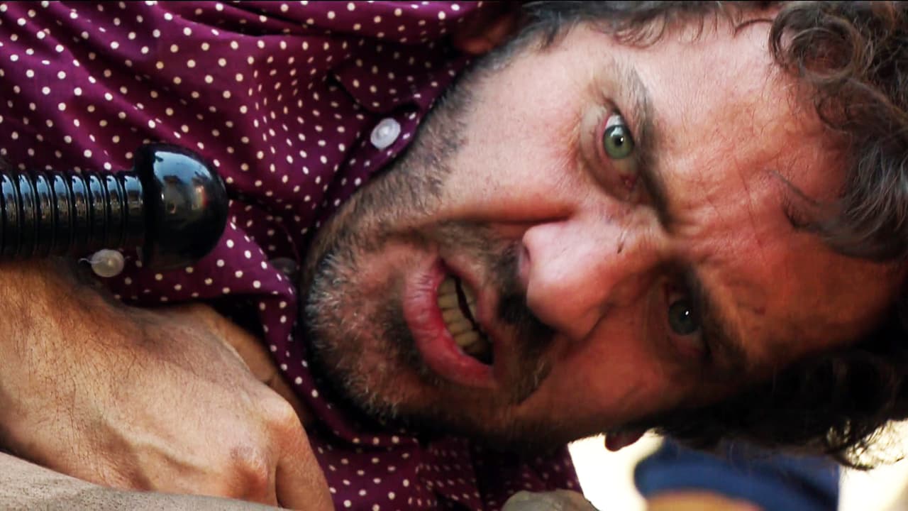 En Yo No Creo En Los Hombres, Daniel visitó a María Dolores en la cárcel y le provocó un terrible golpe que puso en riesgo su embarazo.