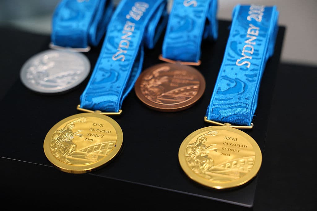 En Sidney, en el año 2000, acumuló dos más de oro, una de plata y otra de bronce.