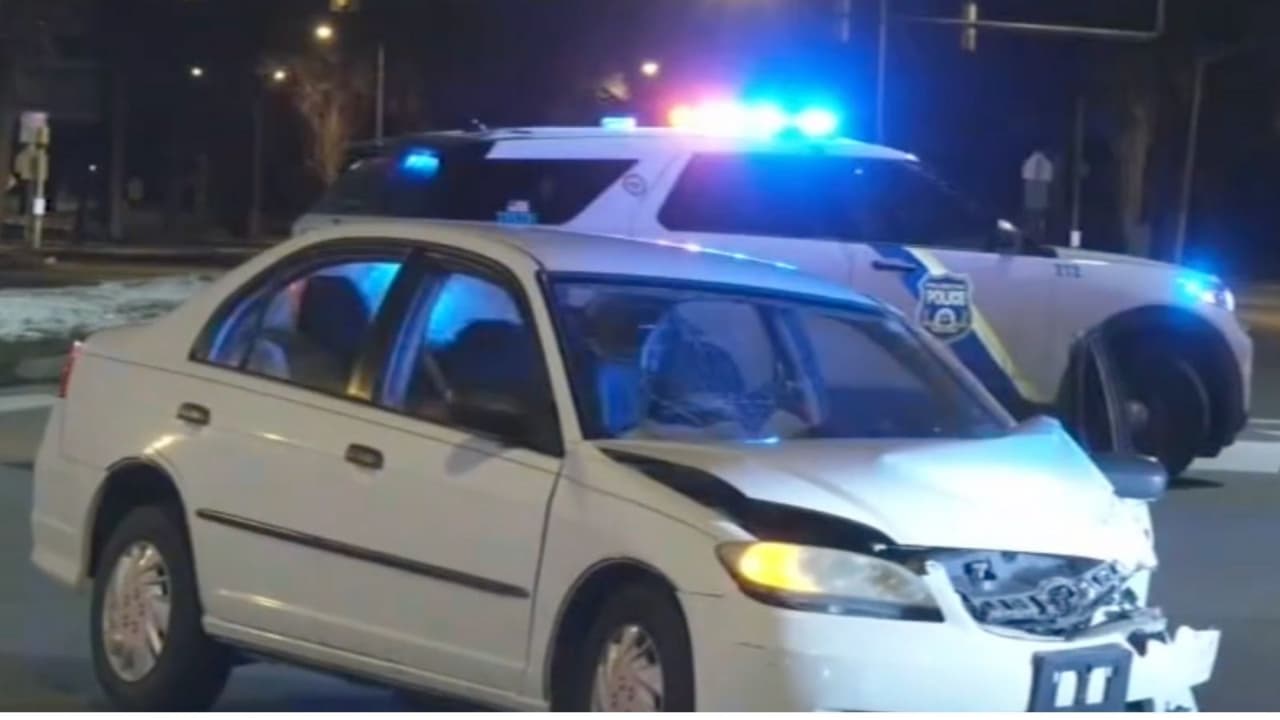 Los cuatro estaban dentro de un automóvil cuando chocó con un SUV en el Boulevard y Harbison Avenue alrededor de las 11:30 p.m. el jueves.
