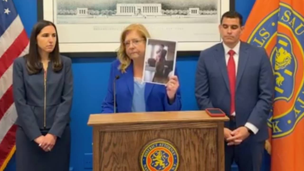 Acusan a maestro de música de asesinar a su cuñada en Long Island: practicó cómo asfixiarla