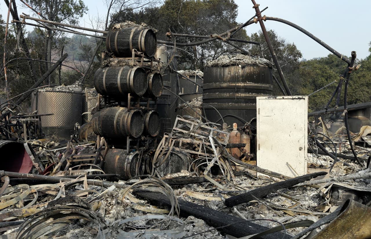 La industria de vinos en California ha sido golpeada por los incendios.