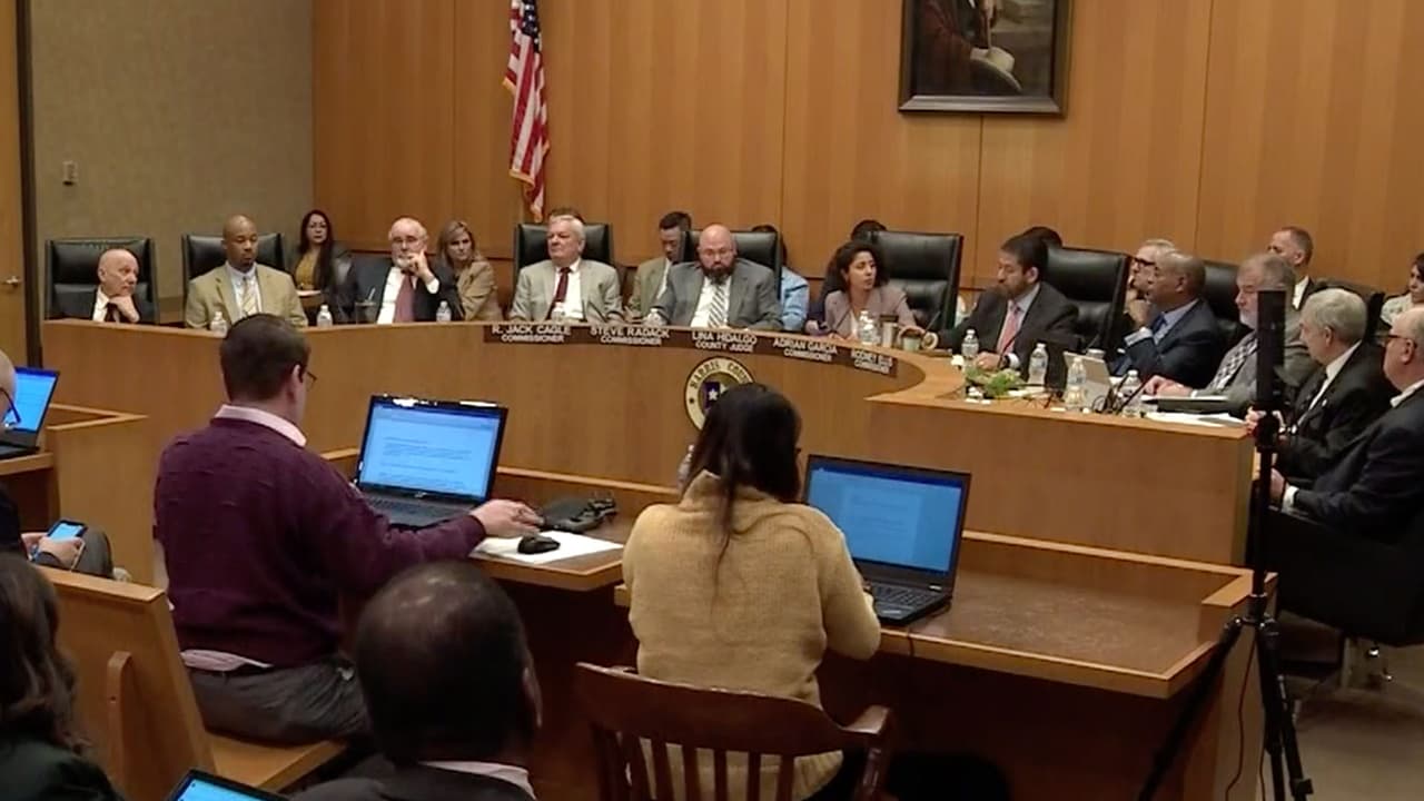 Harris es el primer condado que otorga el beneficio a los inmigrantes indocumentados.