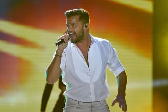 Todo esto lo hizo porque es súper fan del cantante.