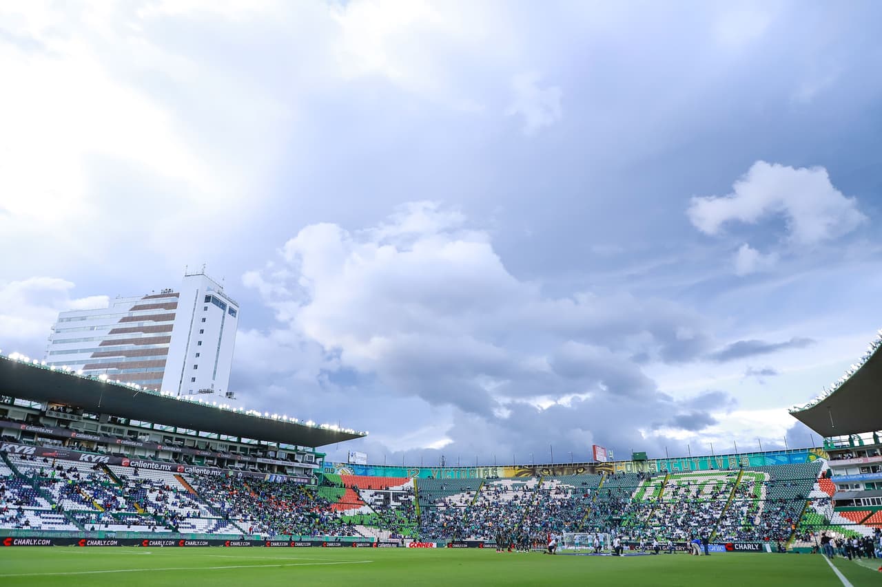 El estadio fue habilitado para tener un número limitado de aficionados.