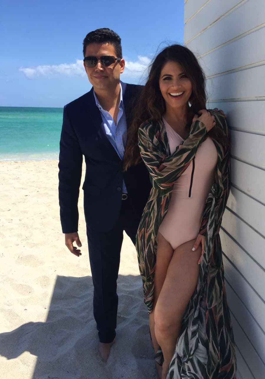 Orlando no podía despedirse de Chiqui sin antes mostrar un poco de esa espectacular figura.