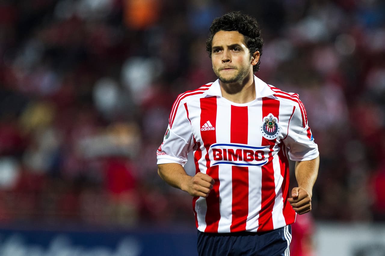 Chivas tuvo su peor actuación en el torneo tras terminar en el puesto 17 en el Clausura de 2013, en lo que empezaba a ser su peor año. América, su gran rival, fue el campeón.