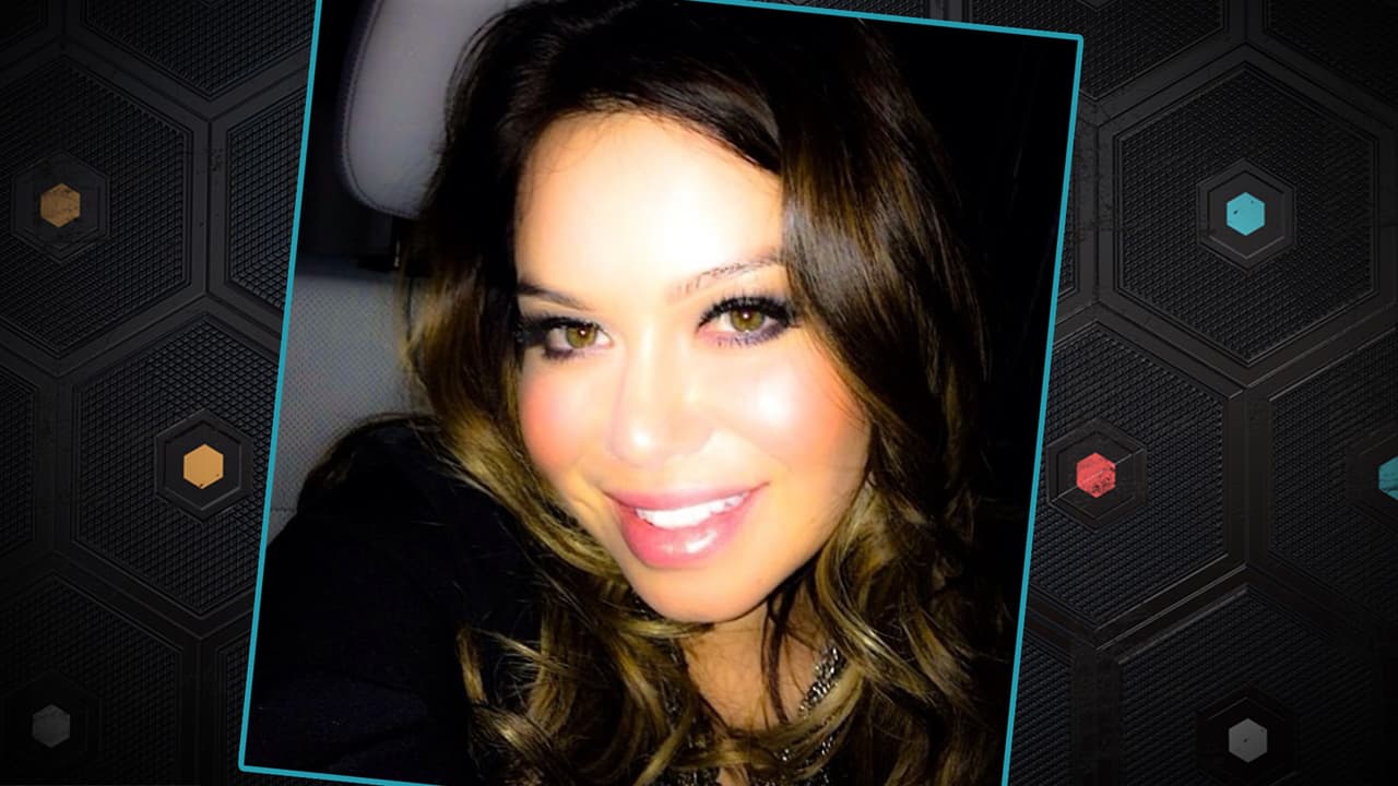 Chiquis es una profesional haciendo la pose del 'duck face' y subiendo las imágenes a sus redes. La razón es que además de ser fan No. 1 del maquillaje, promociona la colección de labiales de su línea de cosméticos Be Flawless. Los tienes en nude, fucsia, rojo y más, ella los modela todos.