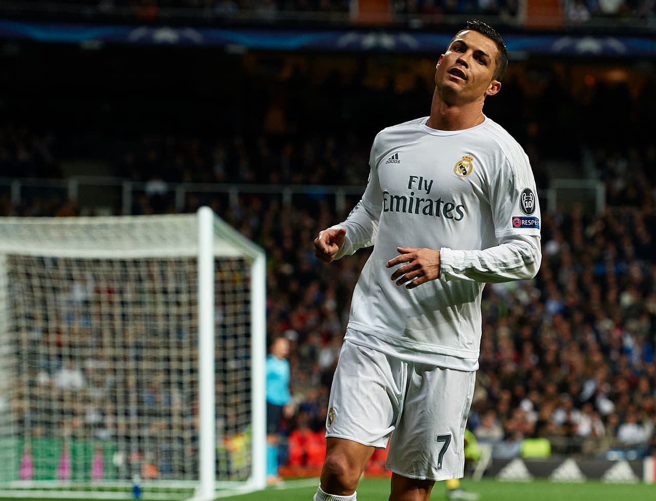 12. Cristiano Ronaldo - El futbolista portugués tiene 110 millones de seguidores en Facebook. Si sumamos sus otras cuentas en las redes, sus seguidores superan los 200 millones.