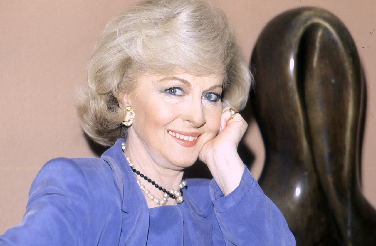 Irán Eory falleció el 10 de marzo de 2002 en la Ciudad de México tras sufrir una embolia y una hemorragia cerebral. Su última novela fue ‘Aventuras en el tiempo’, en el año 2001.