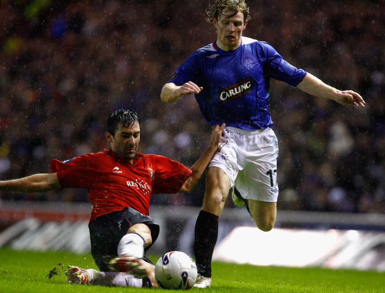 Gracias a Aguirre, el Osasuna se olvidó de la zona roja de la tabla y comenzó a apuntar hacia puestos europeos (entre el cuarto y el séptimo puesto de la clasificación general).