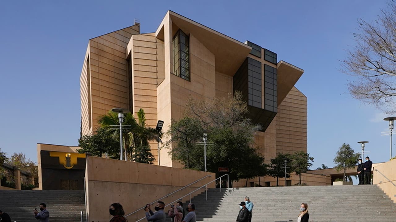 "Han esperado décadas": Arquidiócesis de Los Ángeles acordó pagar 880 millones a más de 1,350 víctimas de abuso sexual