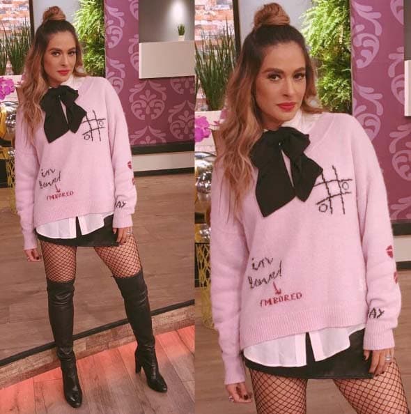 En el clóset de Galilea Montijo no pueden faltar las botas a la rodilla. Los zapatos vuelven loca a nuestra querida conductora.