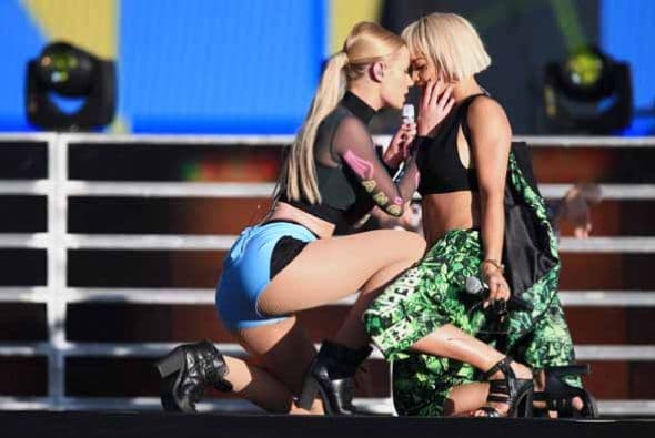 La estrella sexy del Hip Hop dejó a más de uno babeado a propósito de su sugerente coreografía durante su presentación en el cierre del festival de verano en LA #MadeInAmerica. ¿Quieres ver más fotos? más fotos aquí