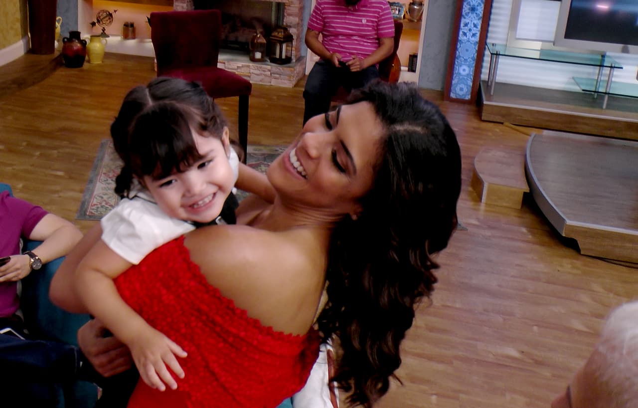 Francisca y Ana son grandes amigas, así que Giulietta está muy acostumbrada a sus brazos.