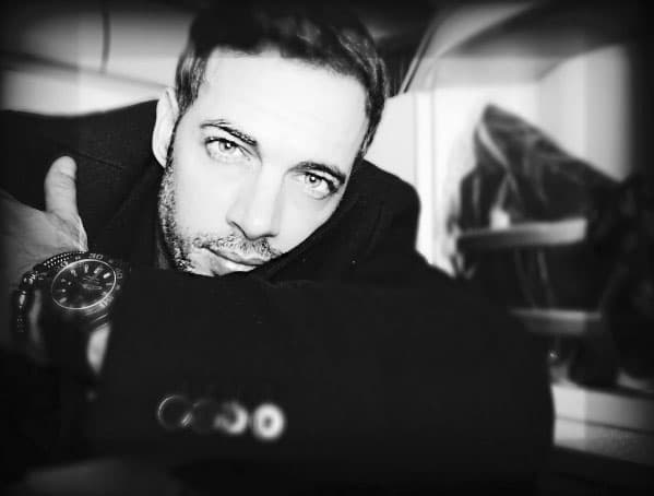 Es por eso que se ha alejado de las telenovelas, donde ya lo extrañamos.