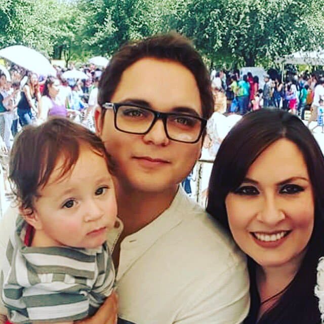 <b>Fabián</b> sigue involucrado en cuestiones de producción musical, y ahora tiene una hermosa familia, por lo que su hijo y su esposa son el centro de su vida.