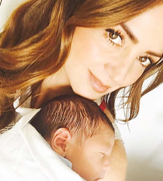 Andrea está muy feliz de ser tía.