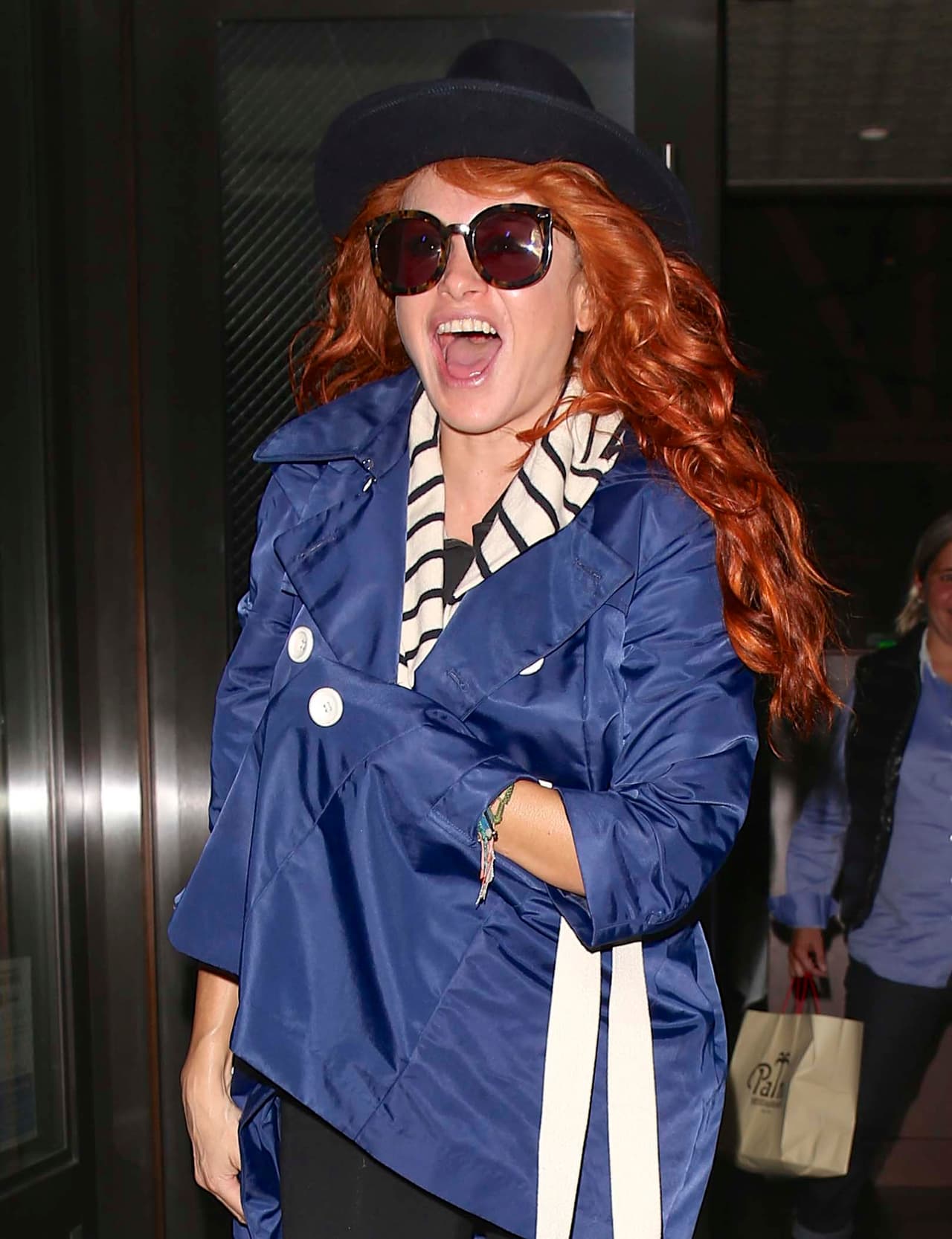 Es el tipo de ropa que la ahora pelirroja no deja de usar últimamente.