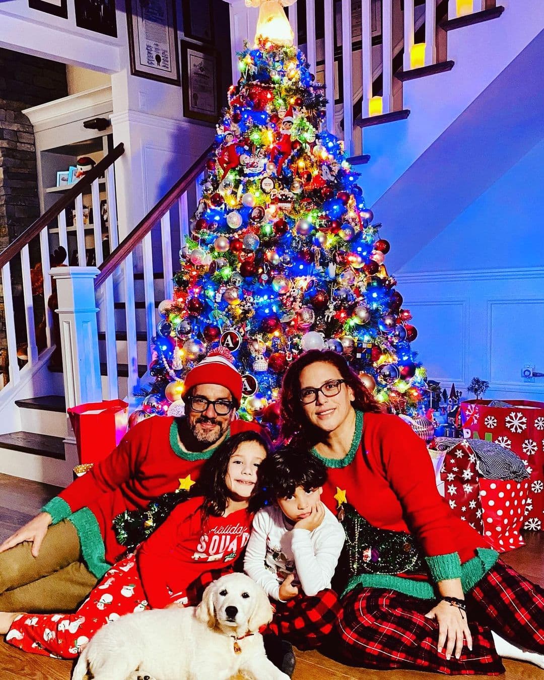 Angélica Vale, su esposo Otto Padrón y sus hijos Angélica y Daniel, solo quieren que "el amor sea lo único que importe siempre".