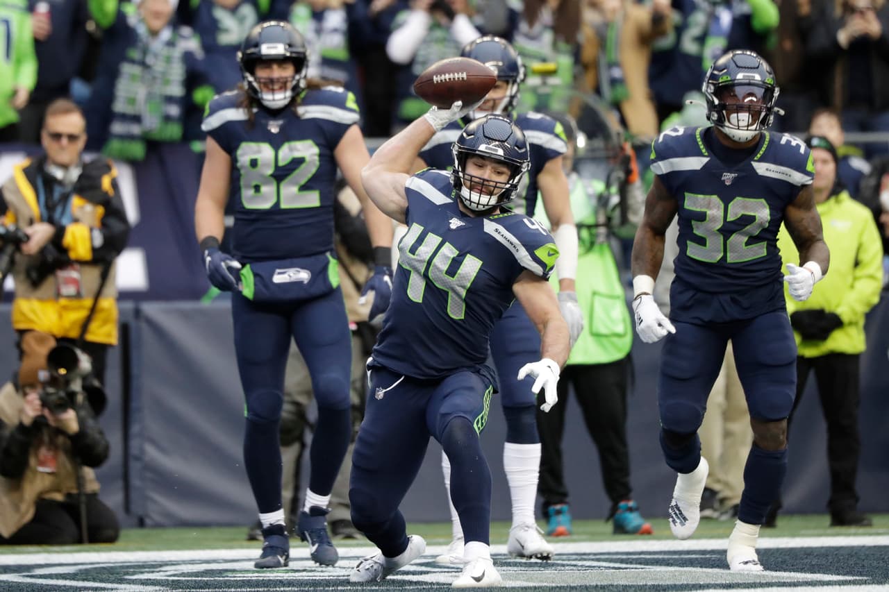 <b>Un verdadero trabuco</b>
<br>Si se concretara la llegada de Brown, la cantidad de armas ofensivas para Seattle aumentaría con la incorporación de los veteranos Carlos Hyde y Greg Olsen, el joven Phillip Dorsett y, finalmente, sumado jugadores que ya tenían como Chris Carson, Rashad Penny, DK Metcalf, nos haría pensar en un Seattle aún más competitivo de lo que ya es y se convertiría en uno de los grandes favoritos por parte de la Conferencia Nacional.