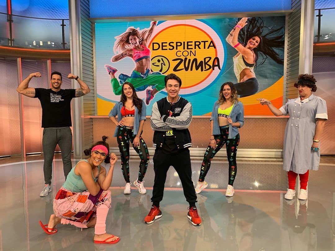 Mente sana en cuerpo sano. Mela y Meche movieron el cuerpo a ritmo de Zumba.