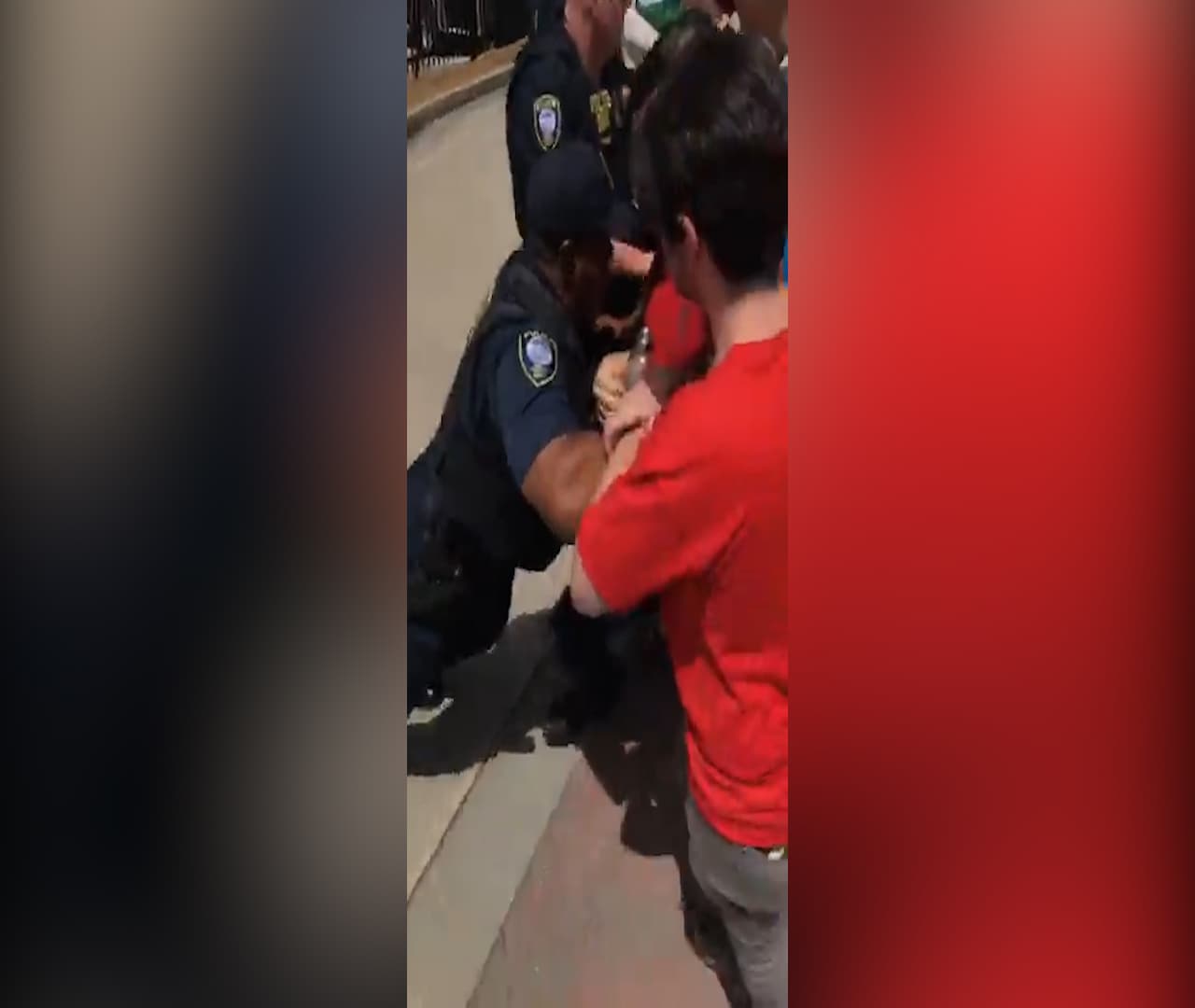 Una protesta este lunes contra el Servicio de Inmigración y Control de Aduanas de los Estados Unidos (ICE) en Atlanta terminó con al menos dos personas arrestadas, según los organizadores de la manifestación.