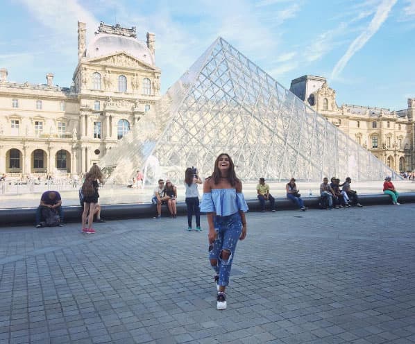 Como el Museo del Louvre, lugar que es un ícono en Francia. ¿Qué otros lugares visitará en esta aventura?