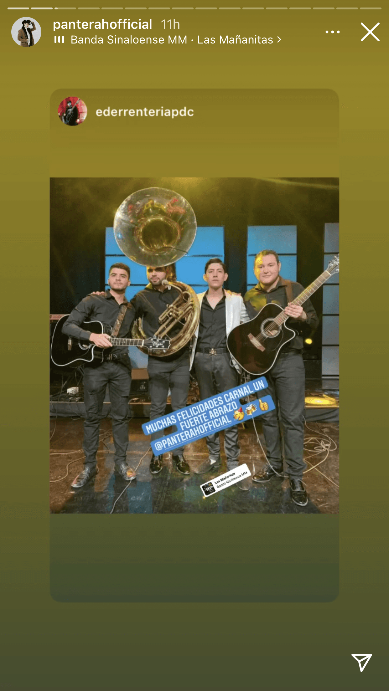 Y es que fue el cumpleaños 23 del exponente de regional mexicano y recibió varios mensajes de felicitación.
<br>