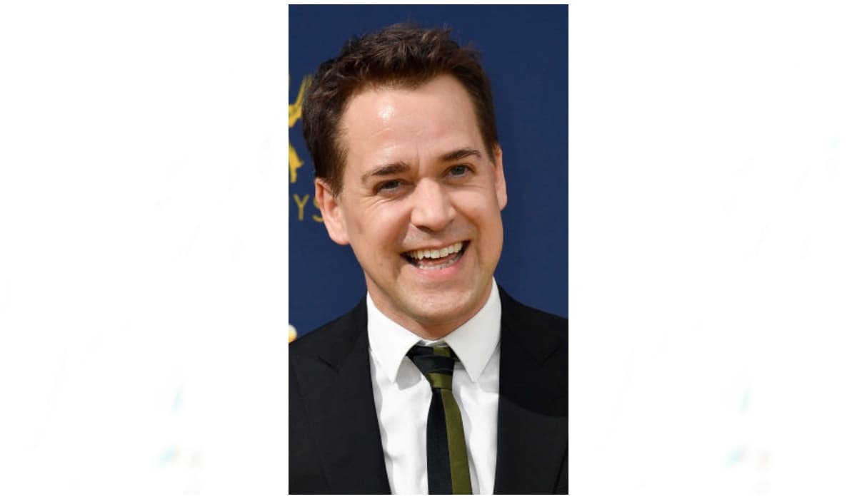 T.R. Knight regresó a la serie en la temporada 17, en forma de un recuerdo de Meredith. Antes de eso, participó en algunas series de televisión como 'The Flight Attendant' de HBO MAX.