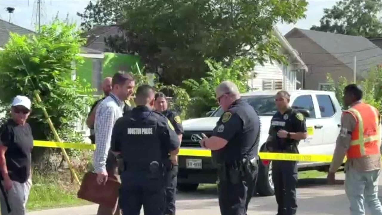 Violencia doméstica: Investigan la muerte de un hombre y una mujer en vivienda del norte de Houston