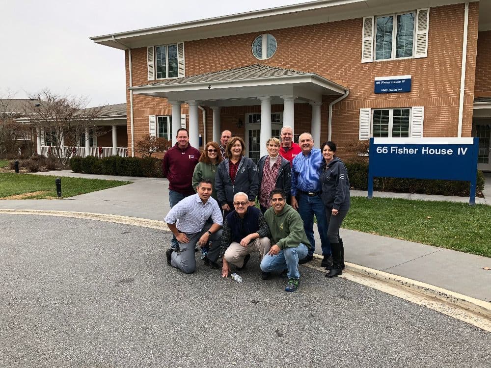 La organización
<a href="http://www.rootsforboots.com/">Rootsforboots.com</a> se ocupa de apoyar veteranos y está participando en la recolección de fondos para ayudar a Will Davis a enfrentar su enfermedad y costear su funeral.