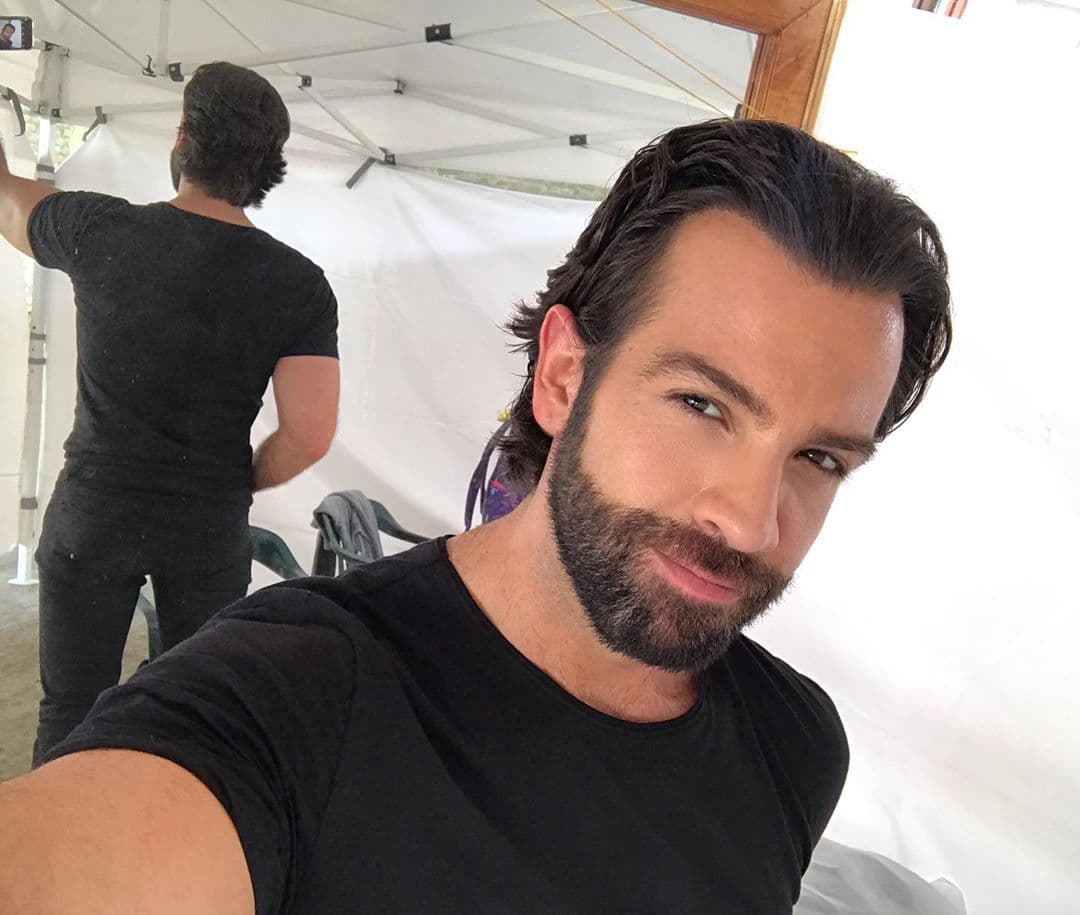 "Estaba con estos dos proyectos en la mesa y definitivamente lo que me hizo inclinarme para aceptar 'Inseparables' fue que me daba miedo conducir un reality show de este tamaño, ser la imagen principal de un formato que se iba al horario estelar de UniMás en Estados Unidos. Me daba más miedo que hacer una serie, que yo ya sabía cómo son", indicó a People en Español.